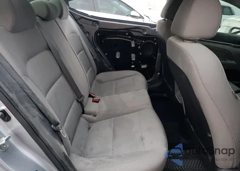 2017 Hyundai Elantra Se z USA, uszkodzony, nr VIN 5NPD84LF2HH187919